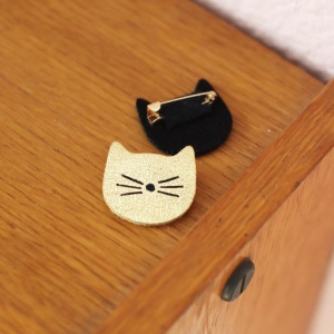 Broche cuir petit chat